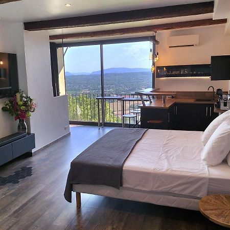 Bed and Breakfast L'essens Fayence Exterior foto