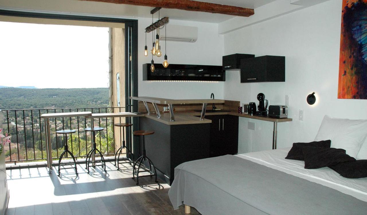 Bed and Breakfast L'essens Fayence Exterior foto